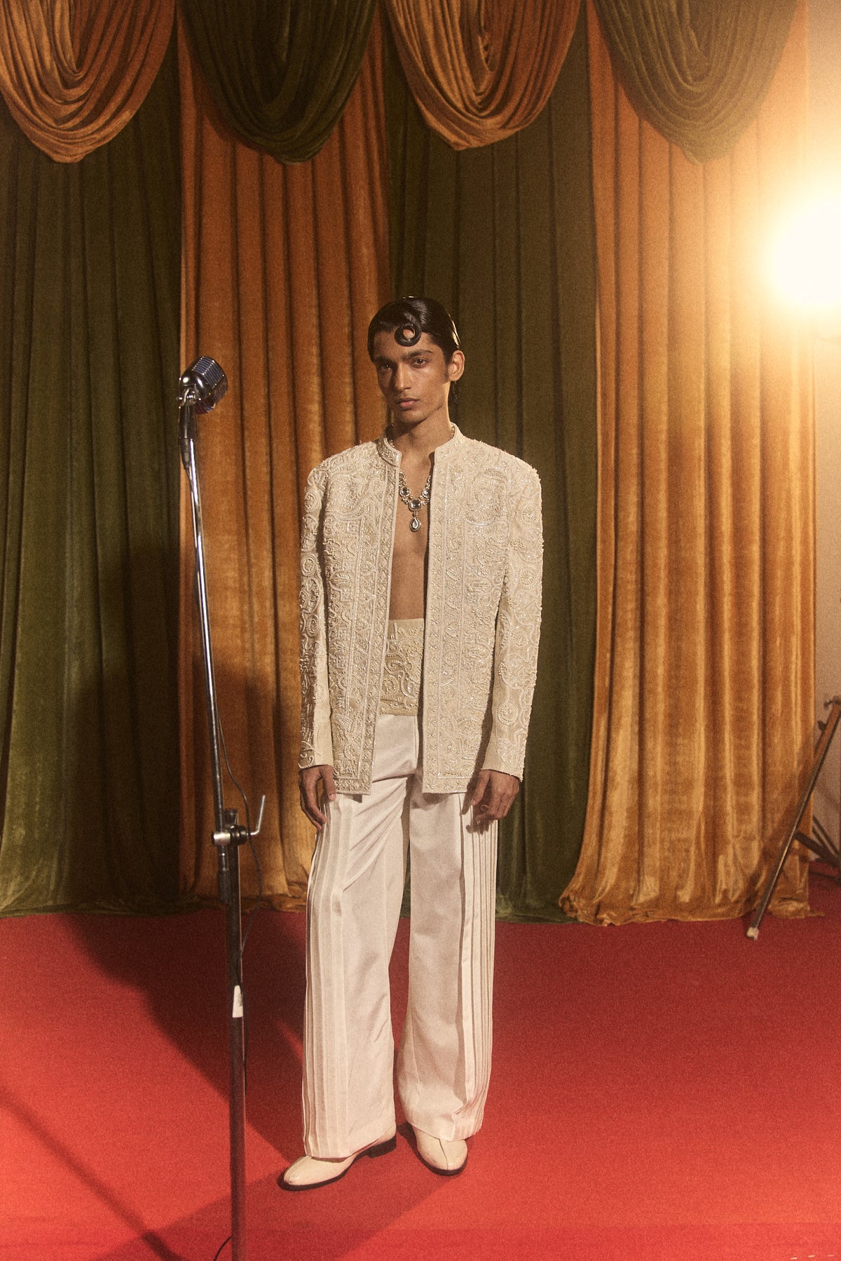 Ivory Shahenshah Bandhgala