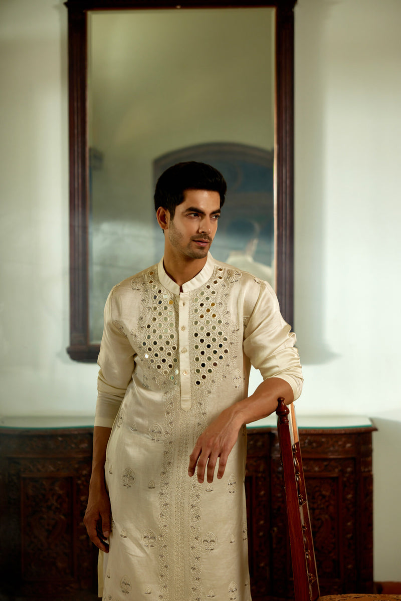 DANIYAL KURTA