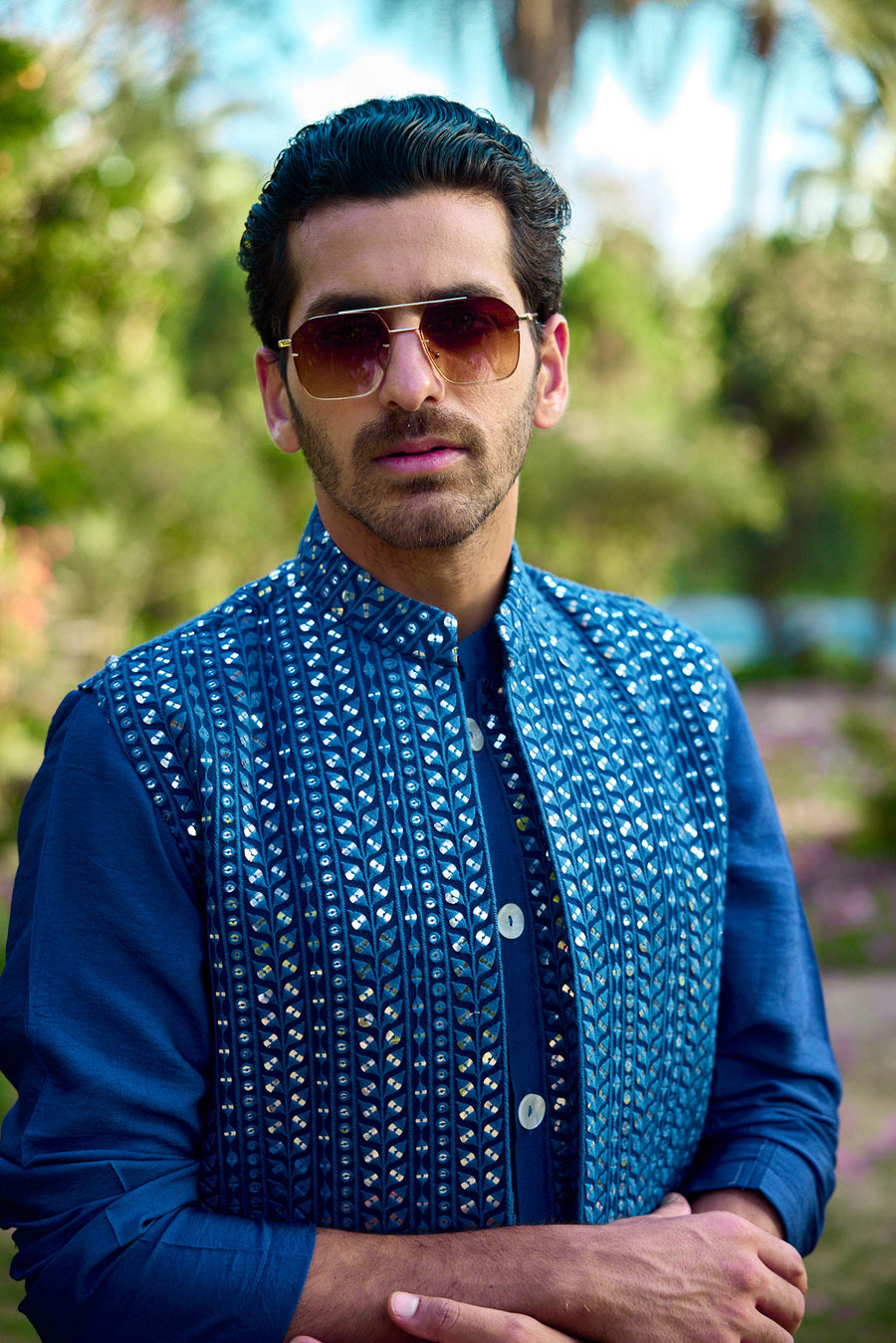 Electric Blue Bandi Set for Men – Sheesh Mahal Bandi Set
