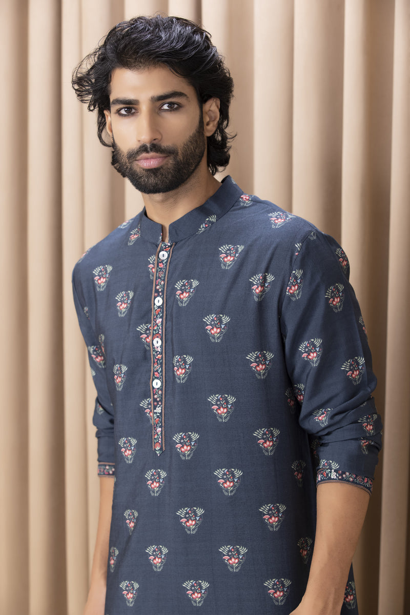 NOOR KURTA (NAVY)